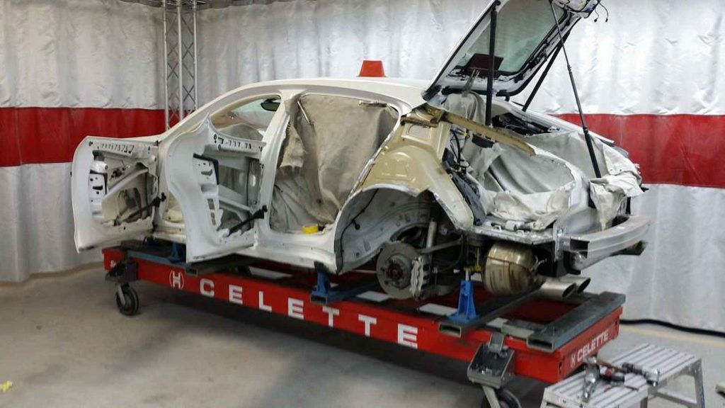 Collision Repair Services - Cellette With White Car