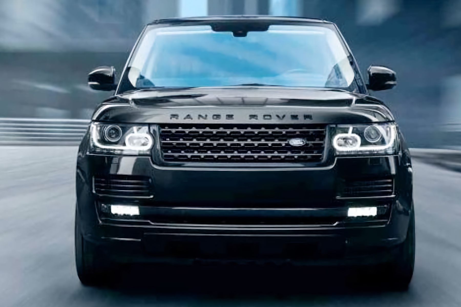 Land Rover Certified Body Shop front end Land Rover Certified Body Shop front end